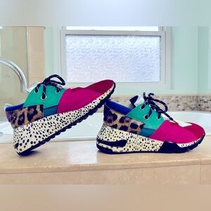 Women’s Steve Madden sneakers